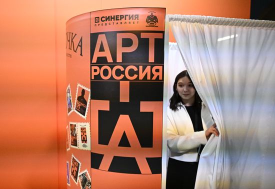 Ярмарка академического искусства "Арт Россия. Классика" в Москве
