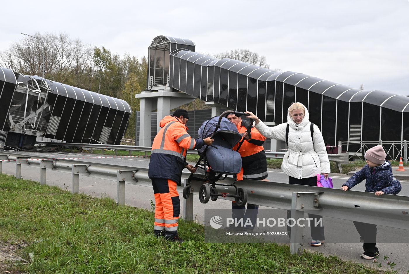 Обрушение надземного перехода в Татарстане