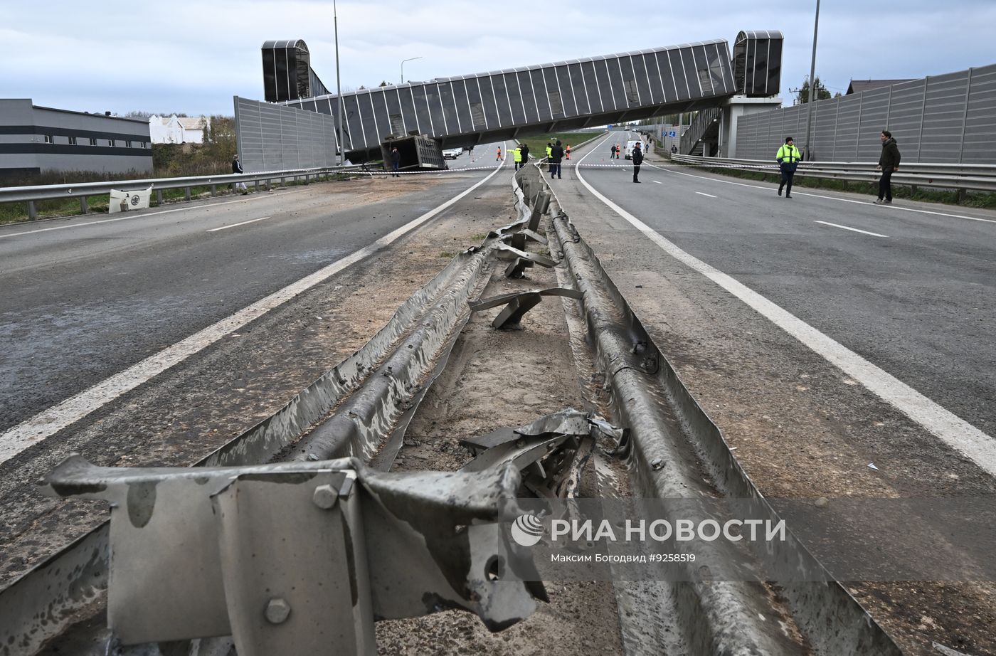 Обрушение надземного перехода в Татарстане