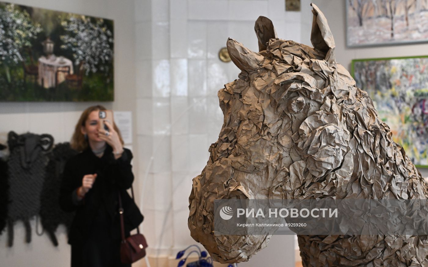 Выставка "Трын*Трава. Современный русский стиль" в Москве