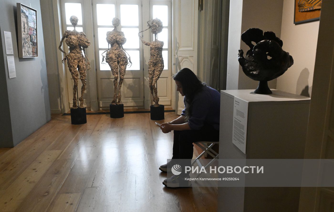 Выставка "Трын*Трава. Современный русский стиль" в Москве