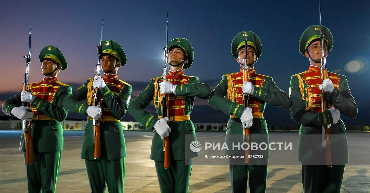 Рабочая поездка президента РФ Владимира Путина в Туркменистан