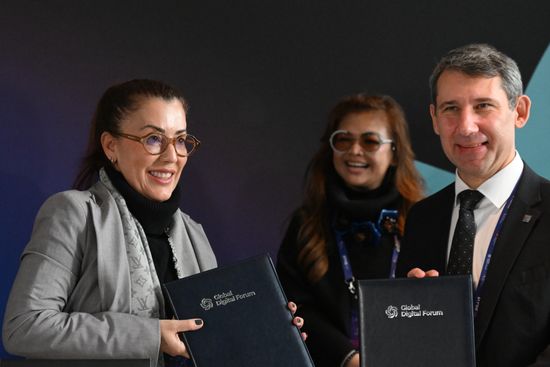 II Глобальный цифровой форум
Подписания Меморандума о присоединении к Индексу цифрового суверенитета АНО "Центр компетенций по глобальной ИТ-кооперации" (Россия) и сотрудничеству по его развитию с Альянсом латиноамериканских стартапов (Бразилия)
Слева направо:
Тайуска Вилла де Лима, президент и директор по инновациям Института интеграции инновационных инициатив, юридический директор Альянса латиноамериканских стартапов (Бразилия)
Вадим Глущенко, директор АНО "Центр компетенций по глобальной ИТ-кооперации" (Россия) Место: Россия, Москва. Автор: Максим Блинов/РИА Новости. ГЦФ-2026. Подписания
