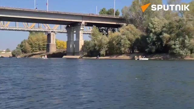 Сегодня в Бендерах прошёл крестный ход на воде