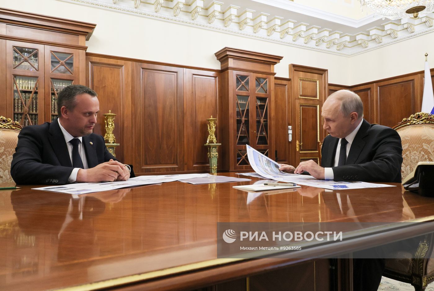 Президент Владимир Путин встретился с министром транспорта Андреем Никитиным