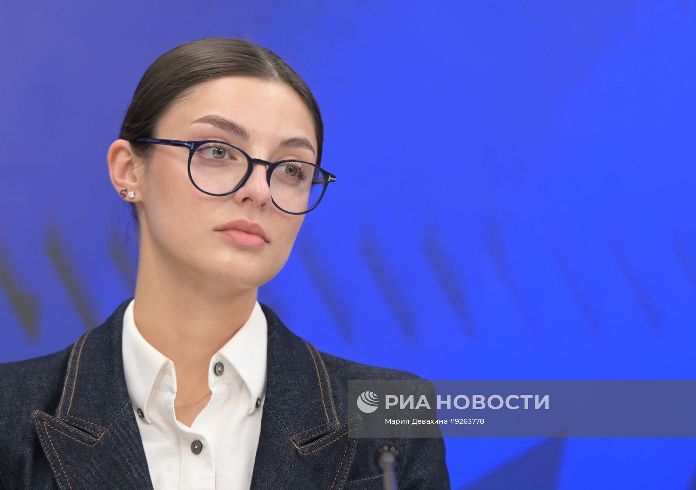 П/к с презентацией книги "Он и она: близость без преград"