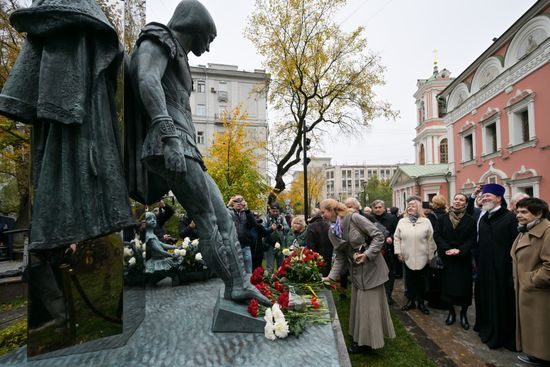 Открытие памятника Марису Лиепе в Москве