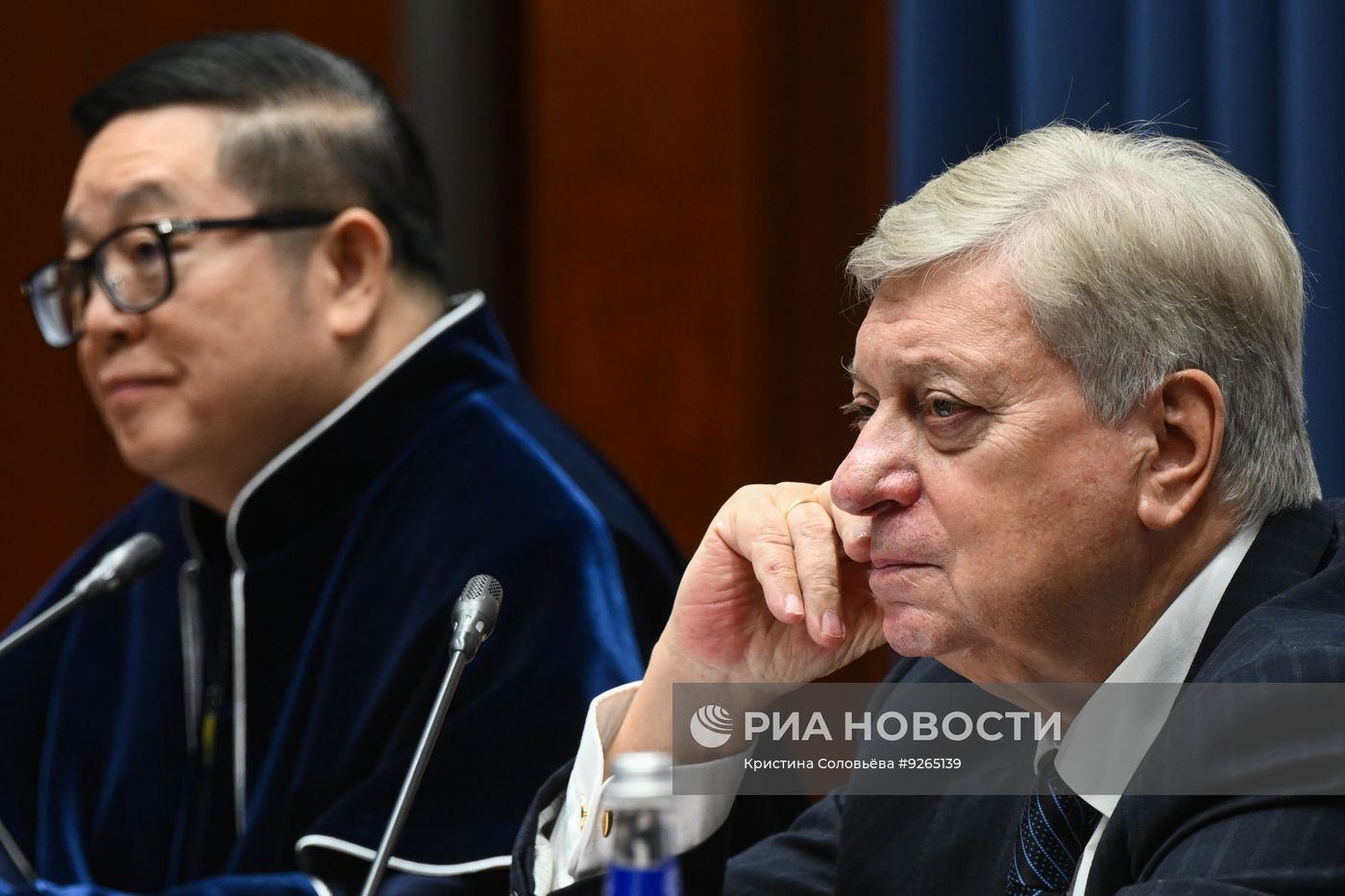 Вручение диплома Почетного доктора МГИМО Генеральному секретарю АСЕАН Као Ким Хорну