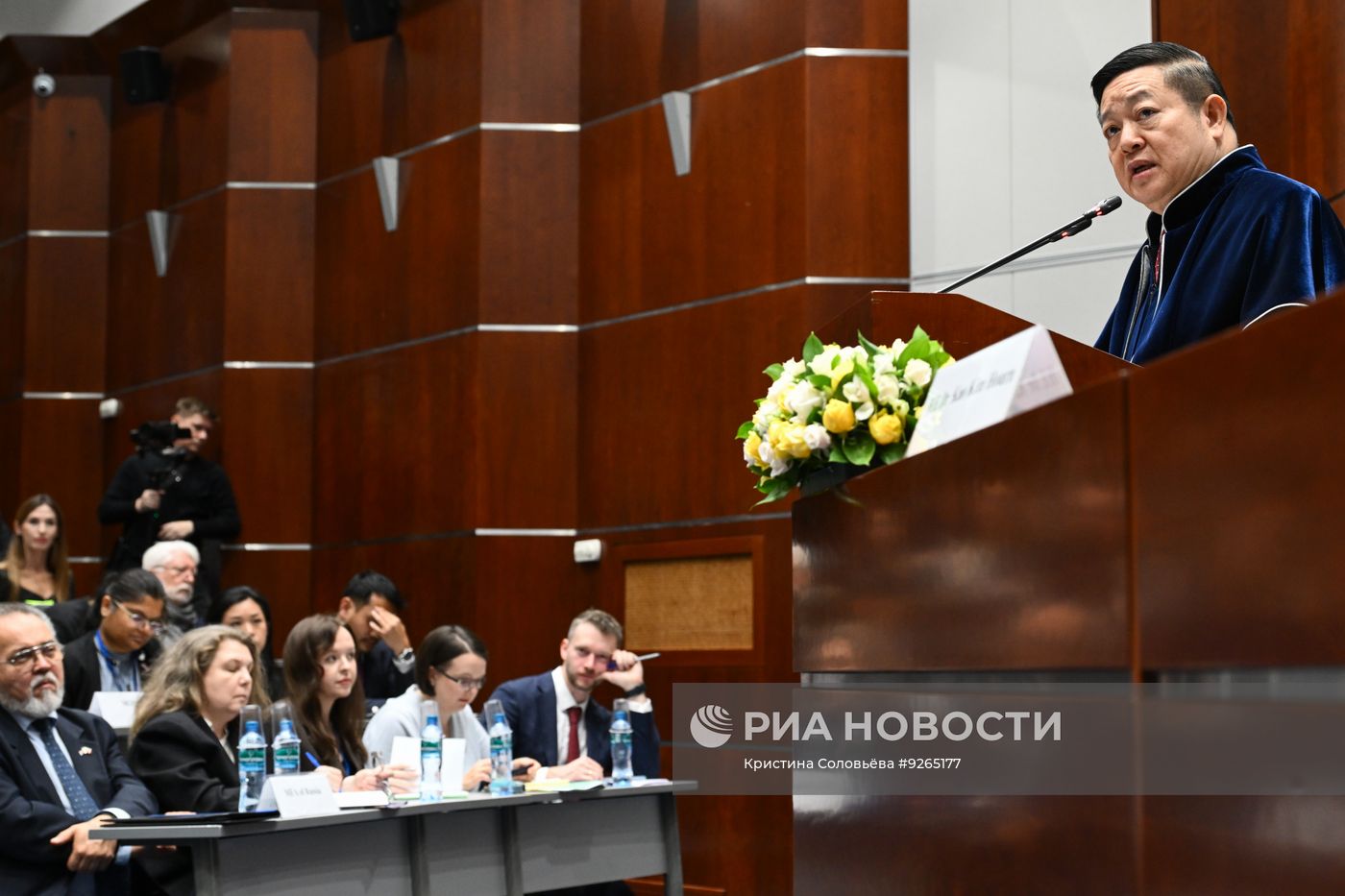 Вручение диплома Почетного доктора МГИМО Генеральному секретарю АСЕАН Као Ким Хорну