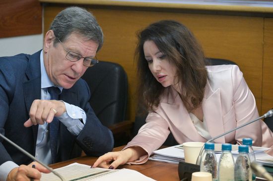 Заседание комитета Госдумы РФ по бюджету и налогам