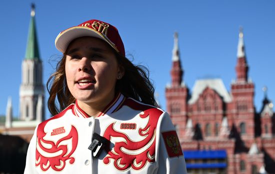 Экипировка российской делегации для участия в IV летних Юношеских Олимпийских играх