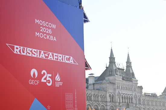 Подготовка к саммиту Россия-Африка Место: Россия, Москва. Автор: Максим Богодвид/РИА Новости. Подготовка к саммиту Россия-Африка