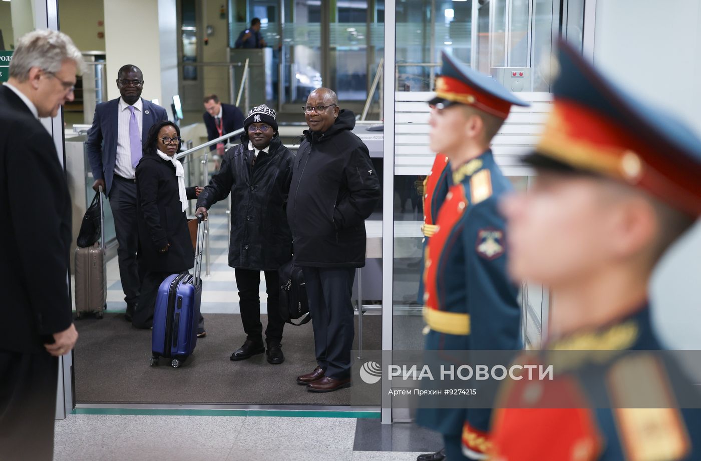 Прибытие председателя Комиссии Экономического сообщества государств Центральной Африки (ЭСГЦА) Эзекиэля Нибигиры в Москву