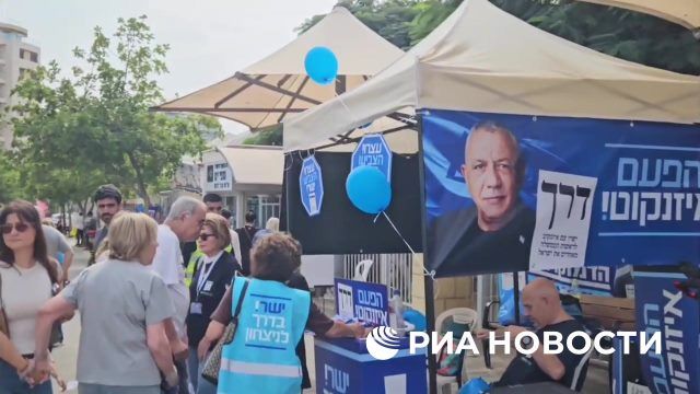 Обстановка на избирательных участках в Тель-Авиве во время парламентских выборов