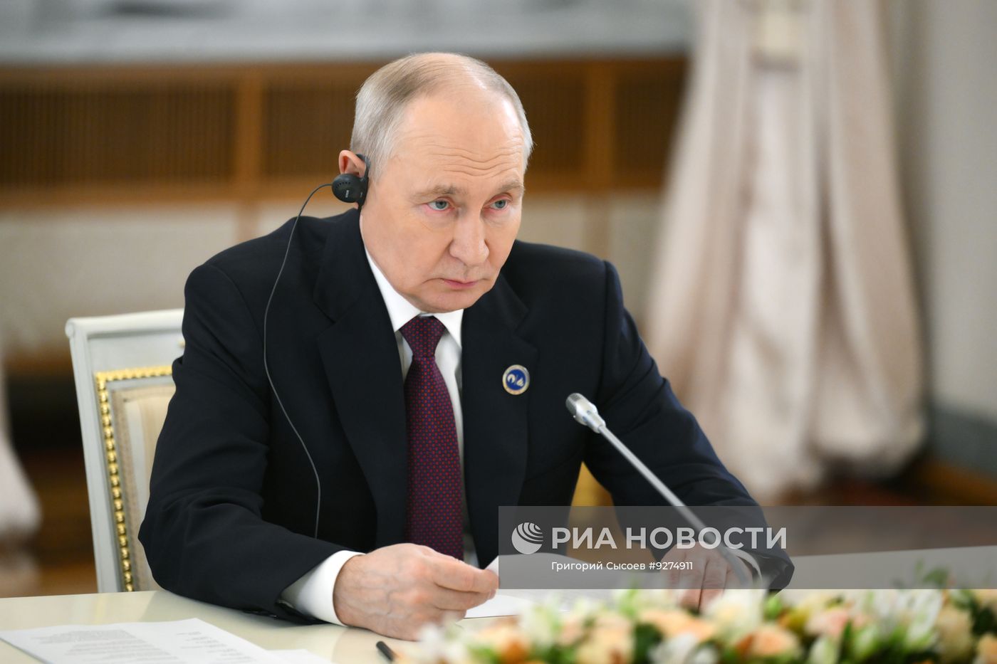 Президент Владимир Путин встретился с президентом Ирана Масудом Пезешкианом