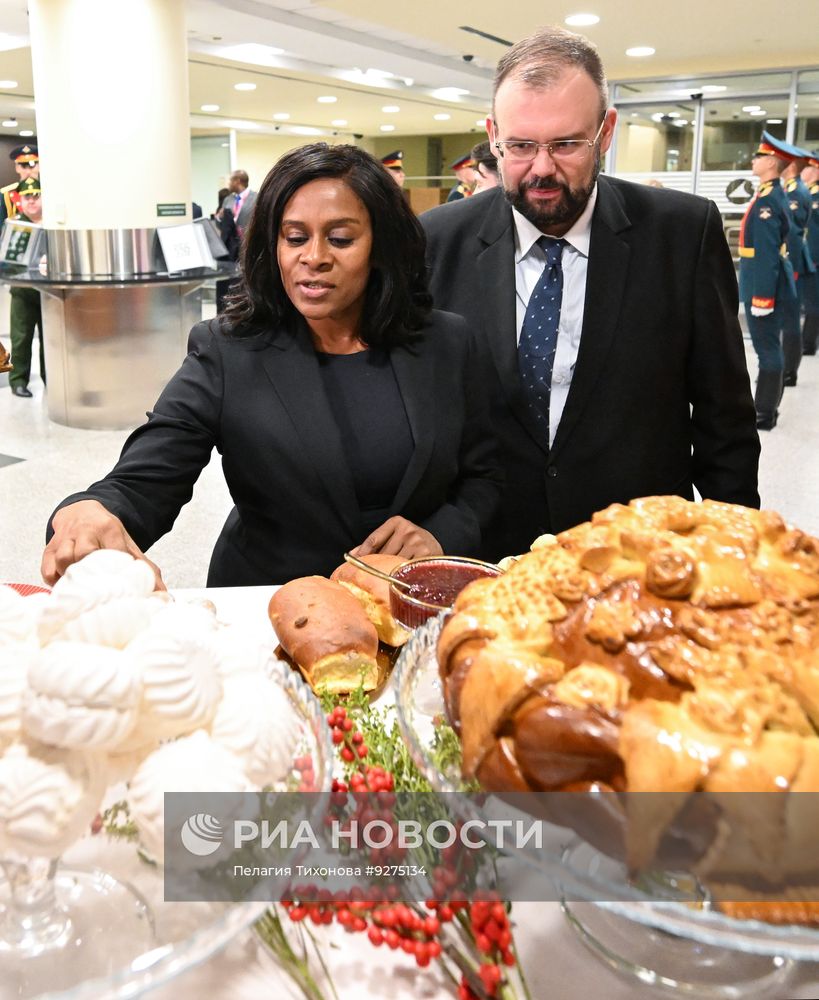 Прибытие министра иностранных дел Республики Гвинея-Бисау Фатуматы Жау в Москву