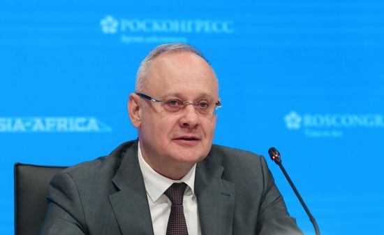 Советник президента РФ Антон Кобяков во время брифинга в рамках форума "Россия - Африка" в Москве. Место: Россия, Москва. Автор: Михаил Сербин/РИА Новости. Брифинг советника президента РФ Антона Кобякова в рамках форума "Россия - Африка"