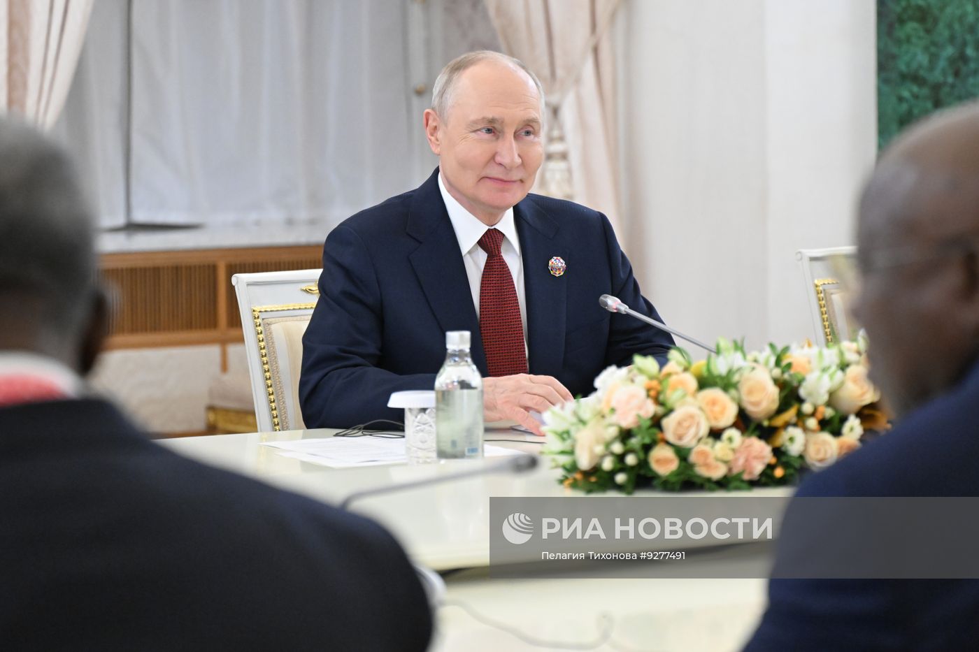 Президент Владимир Путин встретился с президентом Республики Конго Дени Сассу-Нгессо