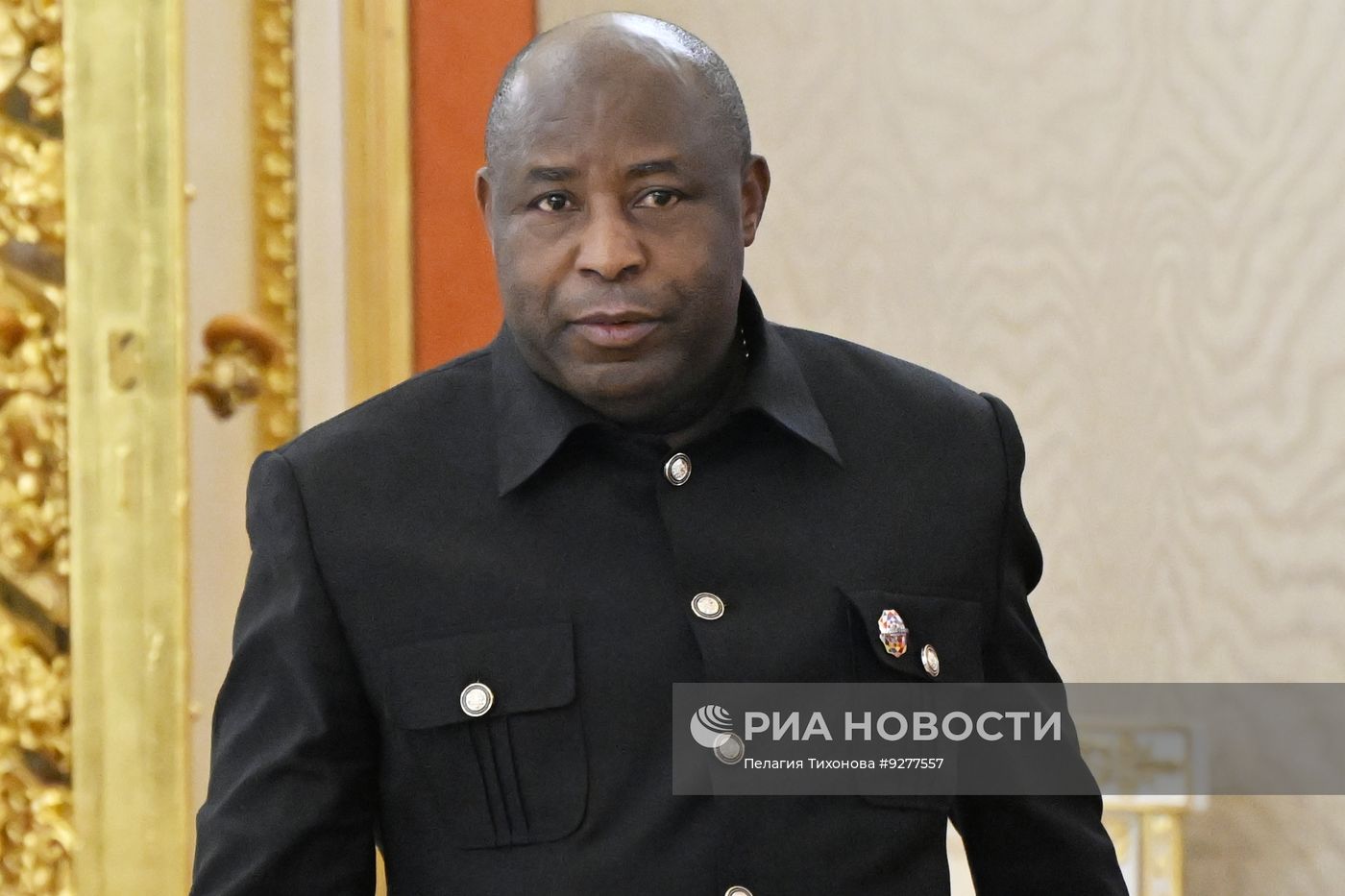 Президент Владимир Путин встретился с президентом Республики Конго Дени Сассу-Нгессо