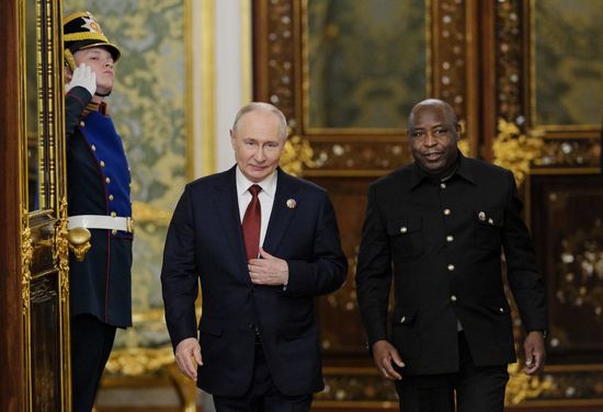Президент Владимир Путин встретился с президентом Республики Конго Дени Сассу-Нгессо