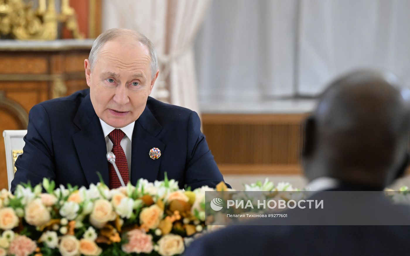 Президент Владимир Путин встретился с президентом Республики Кении Уильямом Руто