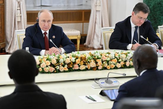 Президент Владимир Путин встретился с президентом Республики Кении Уильямом Руто