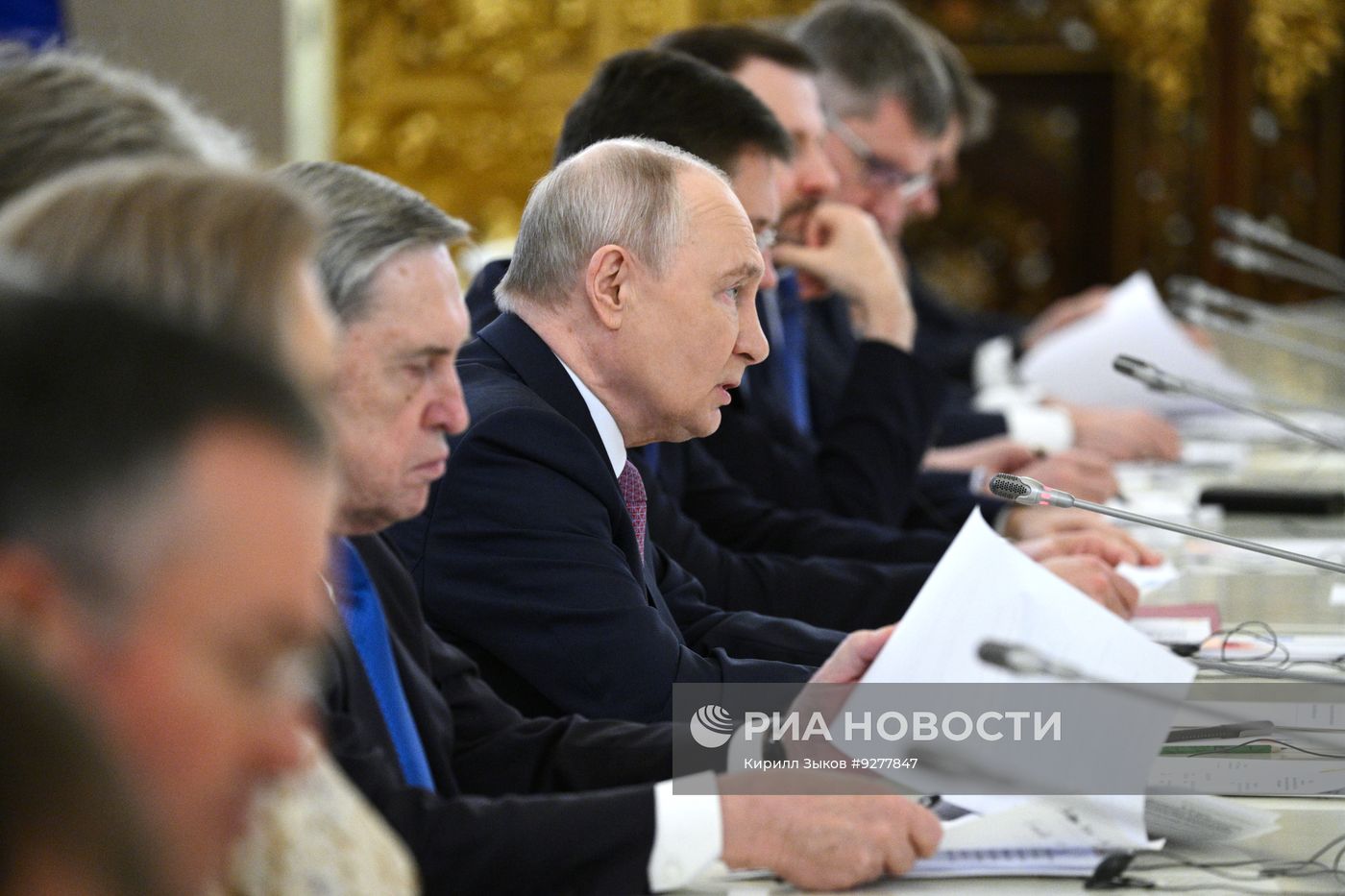 Президент Владимир Путин встретился с президентом Возрождения Республики Мадагаскар Микаэлем Рандрианириной