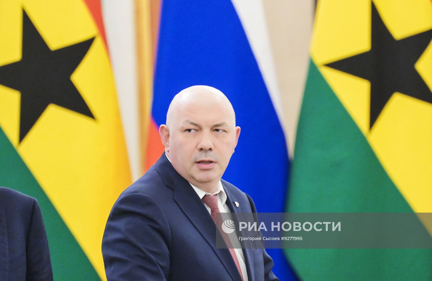 Президент Владимир Путин встретился с президентом Республики Гана Джоном Драмани Махамой
