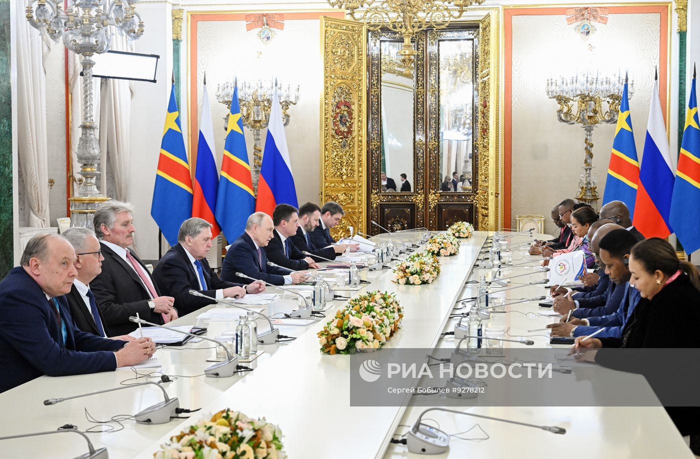 Президент Владимир Путин встретился с президентом Демократической Республики Конго Феликсом Антуаном Чисекеди Чиломбо